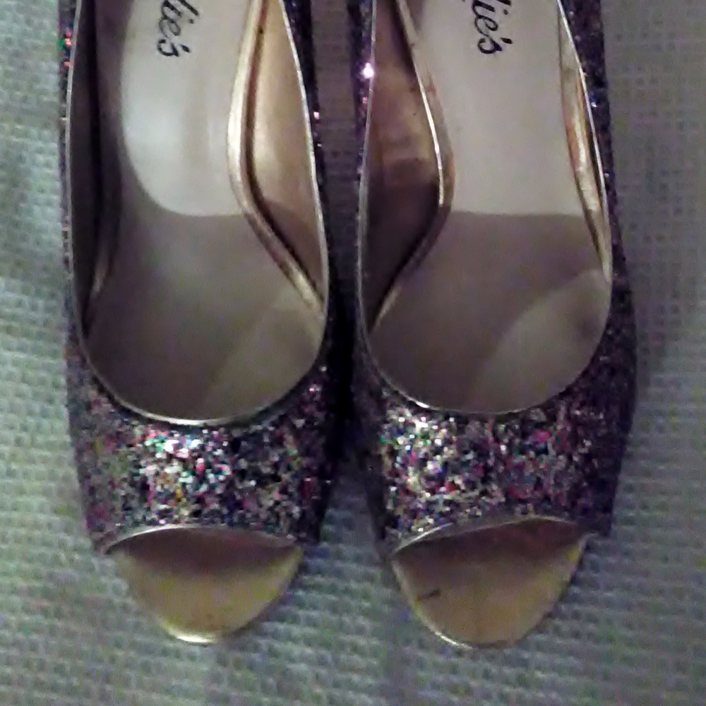 Candie's open toed high heals